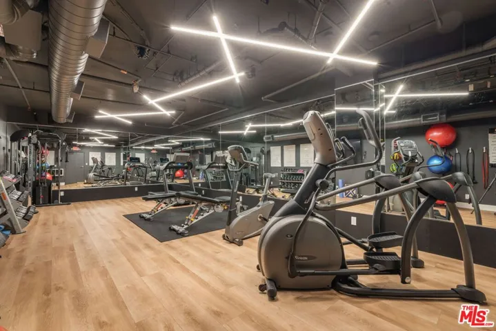 930 N Doheny Drive 103, West Hollywood, California 90069