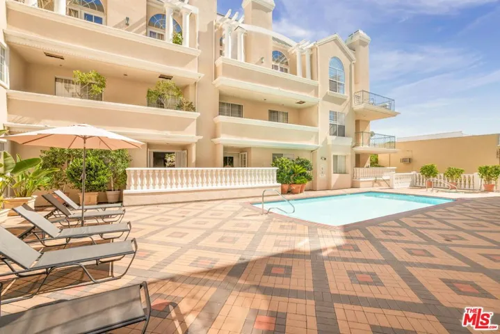 930 N Doheny Drive 103, West Hollywood, California 90069