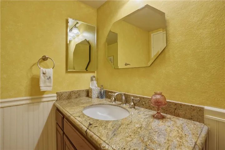 20530 Caitlin, Saugus, California 91350