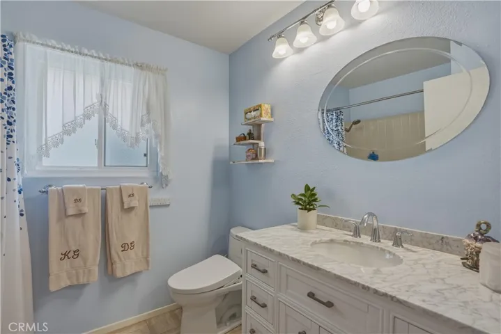 Upstairs Hall Bathroom