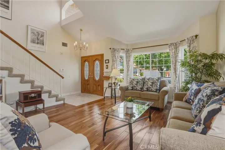 20530 Caitlin, Saugus, California 91350