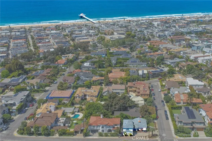 744 10th, Manhattan Beach, California 90266