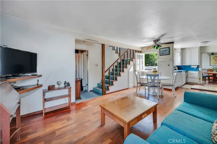 744 10th, Manhattan Beach, California 90266