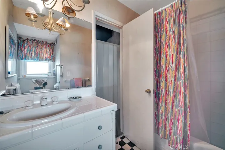 744 10th, Manhattan Beach, California 90266