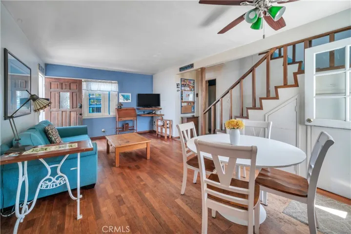 744 10th, Manhattan Beach, California 90266
