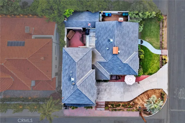 744 10th, Manhattan Beach, California 90266