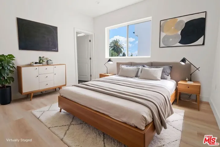 1265 Browning Boulevard 1/4, Los Angeles, California 90037