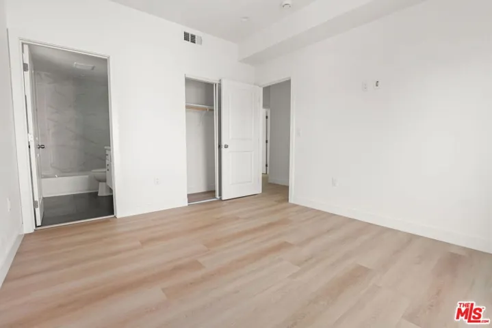 1265 Browning Boulevard 1/4, Los Angeles, California 90037