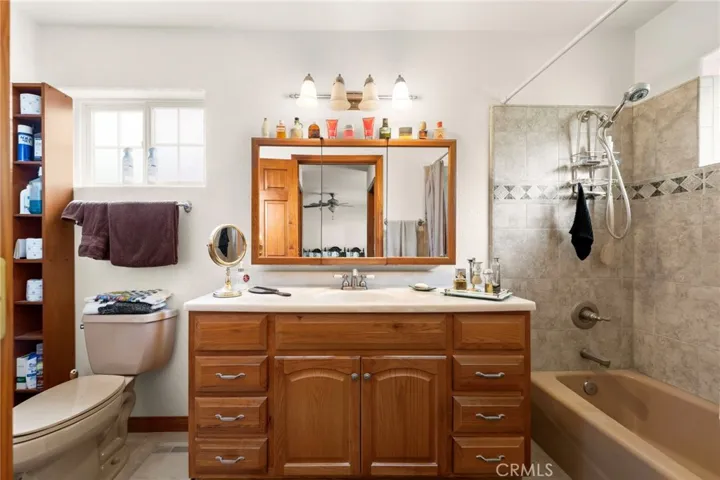 Master bathroom!