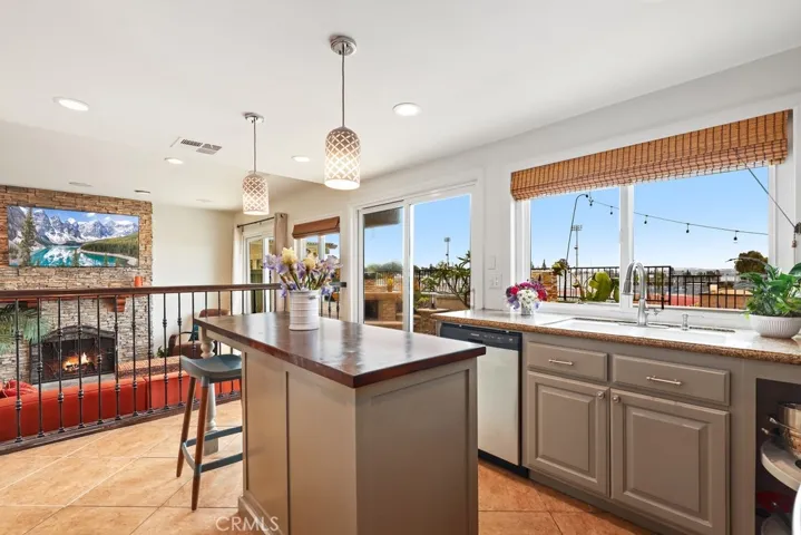 25502 Sawmill Lane, Lake Forest, California 92630