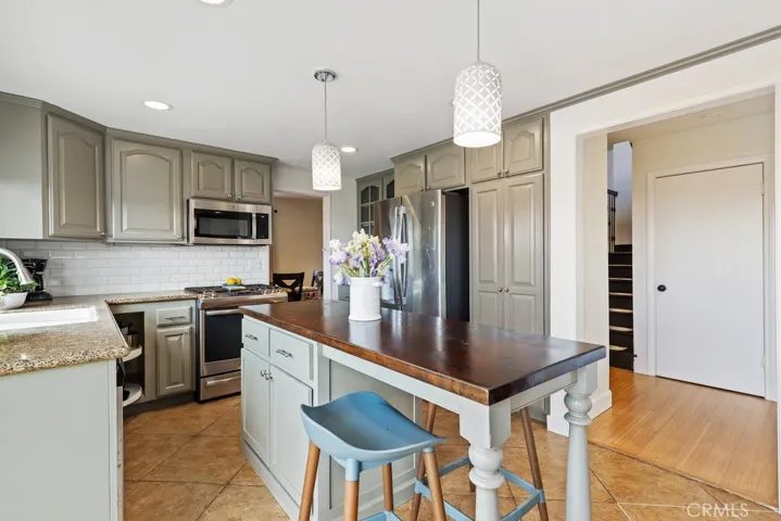 25502 Sawmill Lane, Lake Forest, California 92630