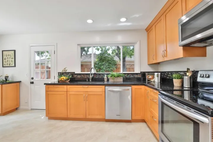 19089 Brookhaven Drive, Saratoga, California 95070