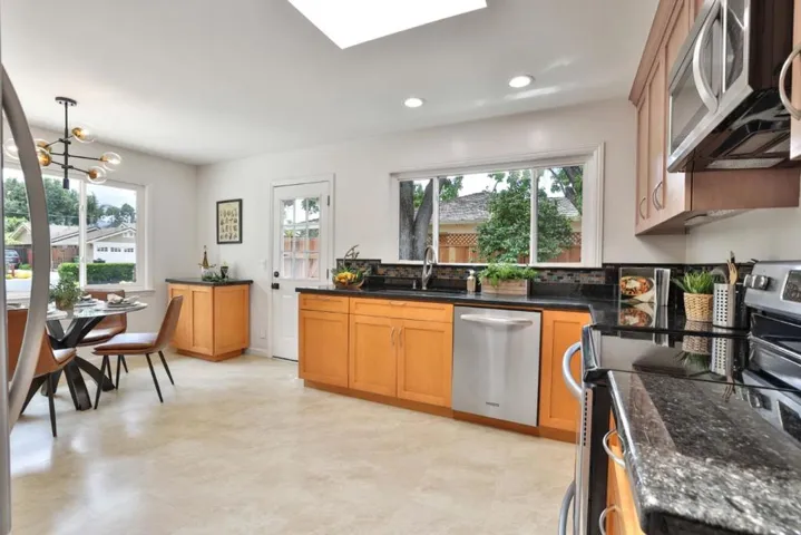 19089 Brookhaven Drive, Saratoga, California 95070