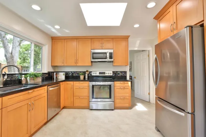 19089 Brookhaven Drive, Saratoga, California 95070