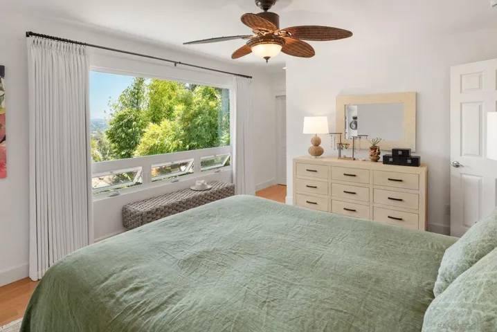 1858 Laurel Rd, Oceanside, California 92054