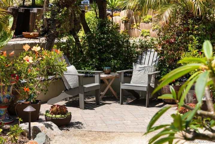 1858 Laurel Rd, Oceanside, California 92054