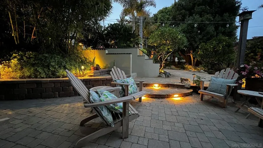 1858 Laurel Rd, Oceanside, California 92054
