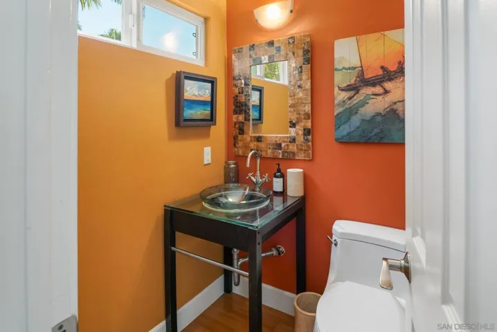1858 Laurel Rd, Oceanside, California 92054