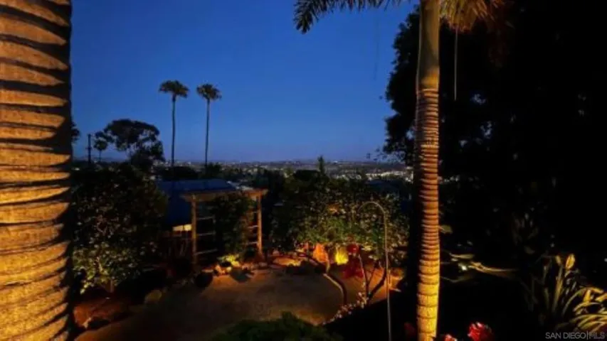 1858 Laurel Rd, Oceanside, California 92054