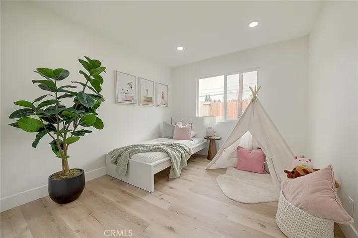 2113 S Forest, Santa Ana, California 92704