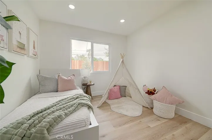 2113 S Forest, Santa Ana, California 92704