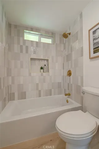 2113 S Forest, Santa Ana, California 92704