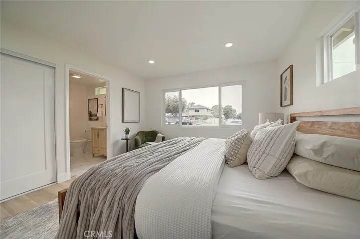 2113 S Forest, Santa Ana, California 92704