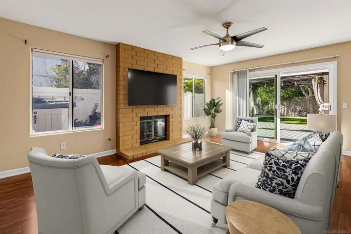 https://zimg.paragon.ice.com/ParagonImages/Property/PA/SDMLS/-524020/18/533/400/d75355f95aa6f94add014c4df26371e6/3/ac196a9d8134be8c86a2cebab467a0d6/-524020-e51c90e6-b8d2-4855-a7c8-474b7f165827.JPG