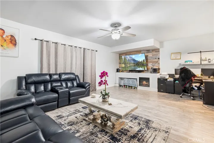 15517 S Denver, Gardena, California 90248