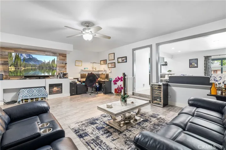 15517 S Denver, Gardena, California 90248