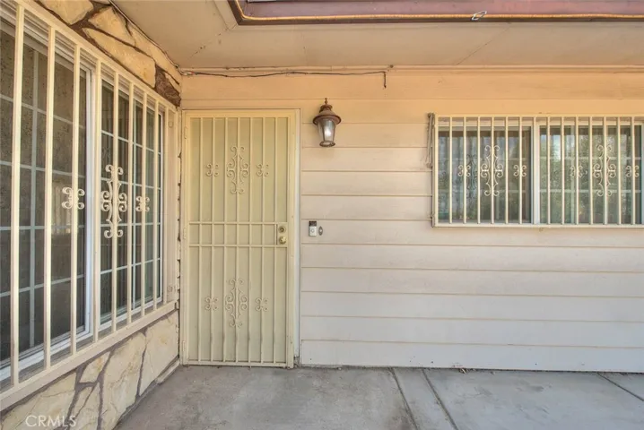15800 Inyo, Victorville, California 92395
