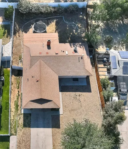 15800 Inyo, Victorville, California 92395
