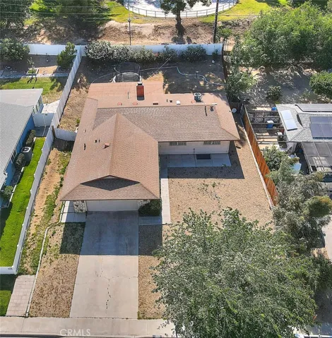 15800 Inyo, Victorville, California 92395