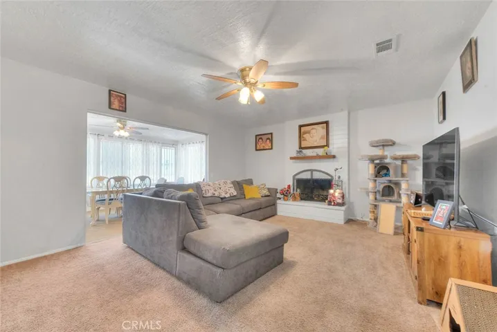 15800 Inyo, Victorville, California 92395
