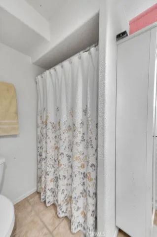 15800 Inyo, Victorville, California 92395