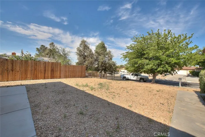 15800 Inyo, Victorville, California 92395