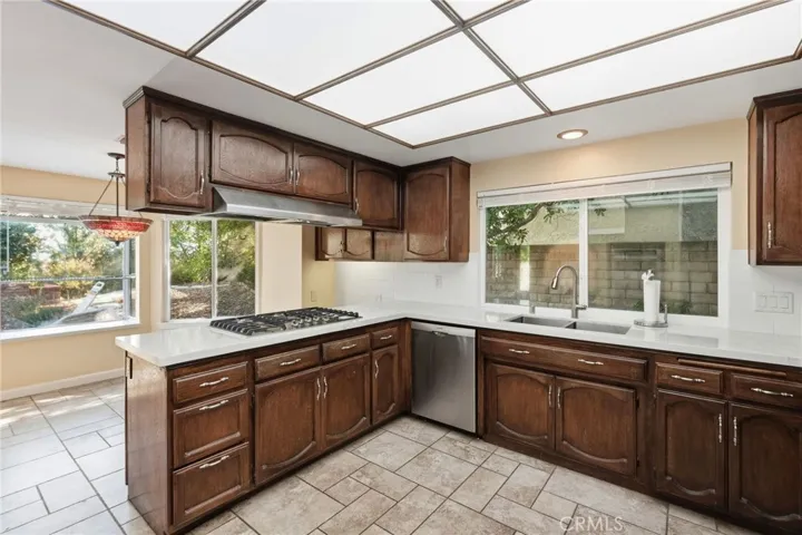 18400 Chatham, Porter Ranch, California 91326