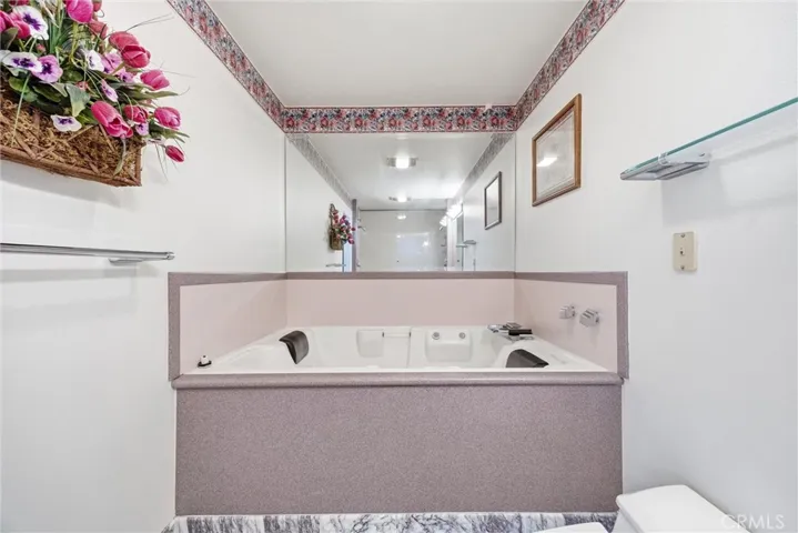 Primary bathroom jetted tub
