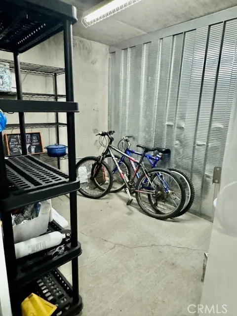 Unit storage