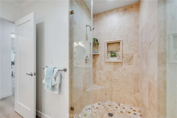 4705 Whitewood, Long Beach, California 90808