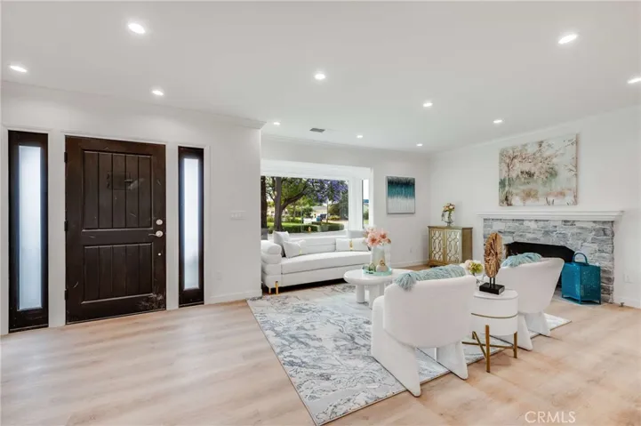 4705 Whitewood, Long Beach, California 90808