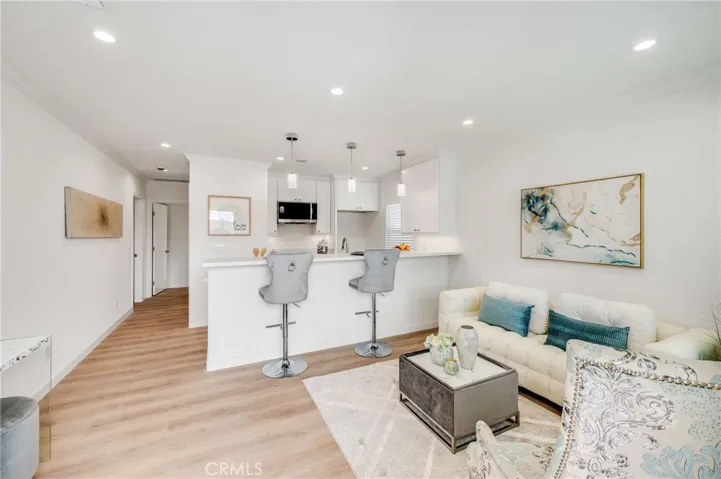 4705 Whitewood, Long Beach, California 90808