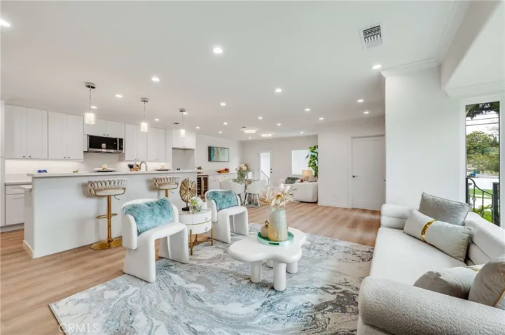 4705 Whitewood, Long Beach, California 90808