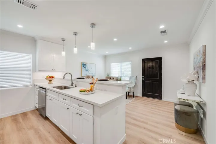4705 Whitewood, Long Beach, California 90808