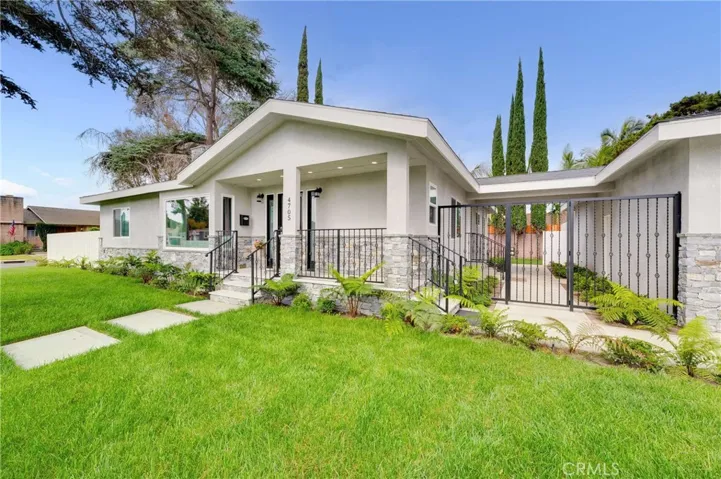 4705 Whitewood, Long Beach, California 90808