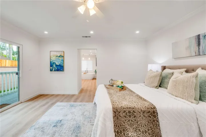 4705 Whitewood, Long Beach, California 90808