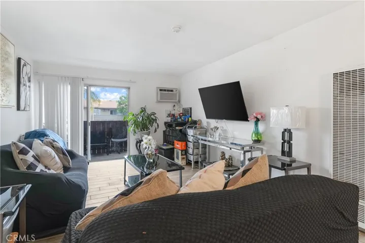 801 S Lyon A213, Santa Ana, California 92705