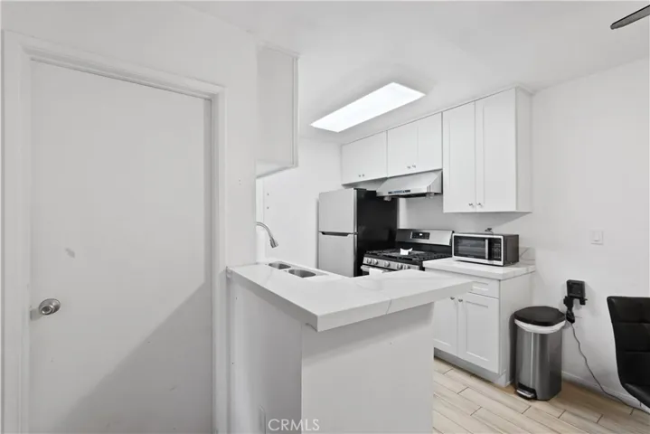 801 S Lyon A213, Santa Ana, California 92705
