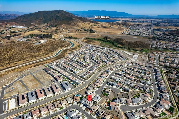 33067 Chartreuse, Winchester, California 92596
