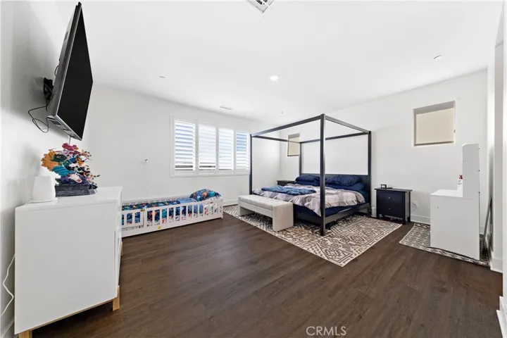 33067 Chartreuse, Winchester, California 92596